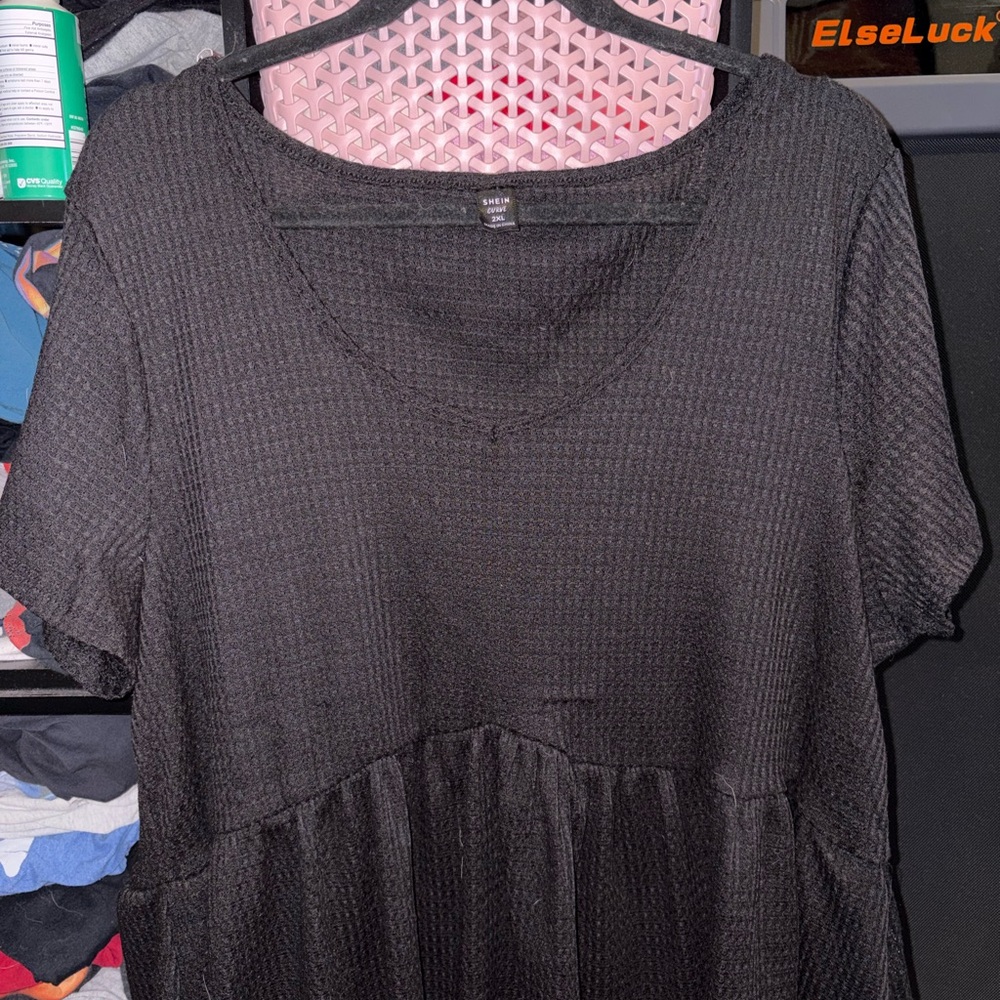 SHEIN Black Textured Short Sleeve Top